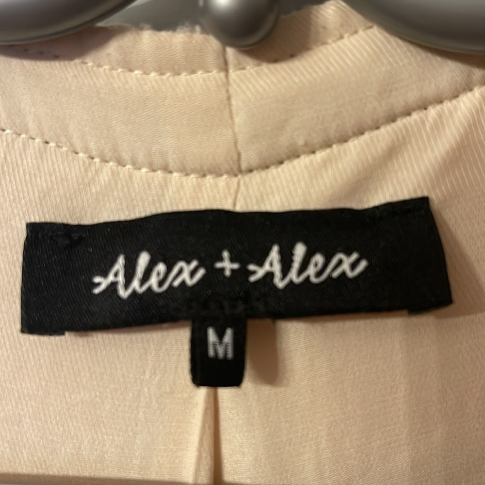 Top - Picture 4 of 4